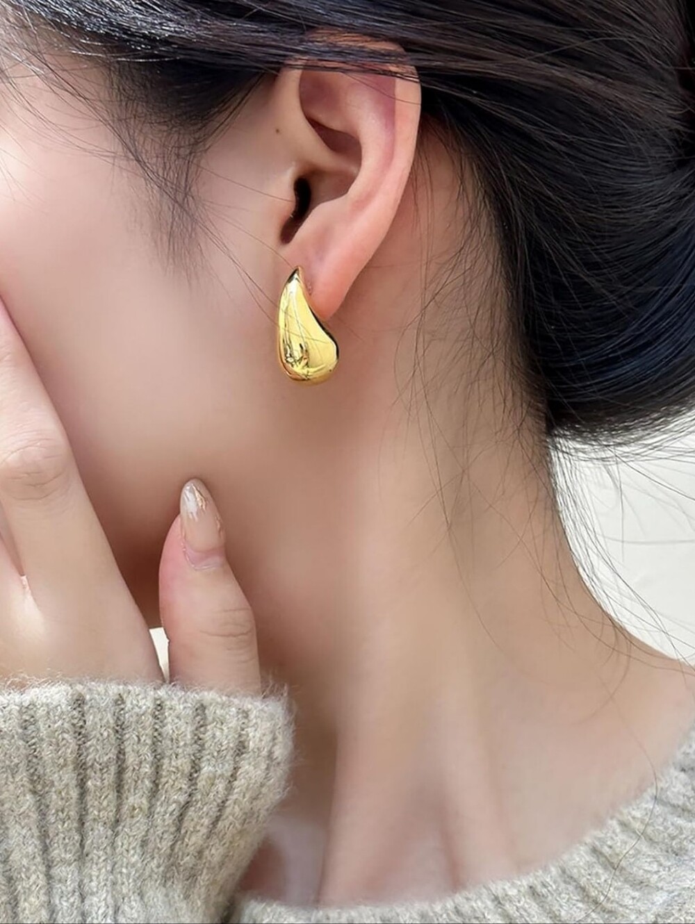 Stella Rose Elegant Gold Teardrop Earings